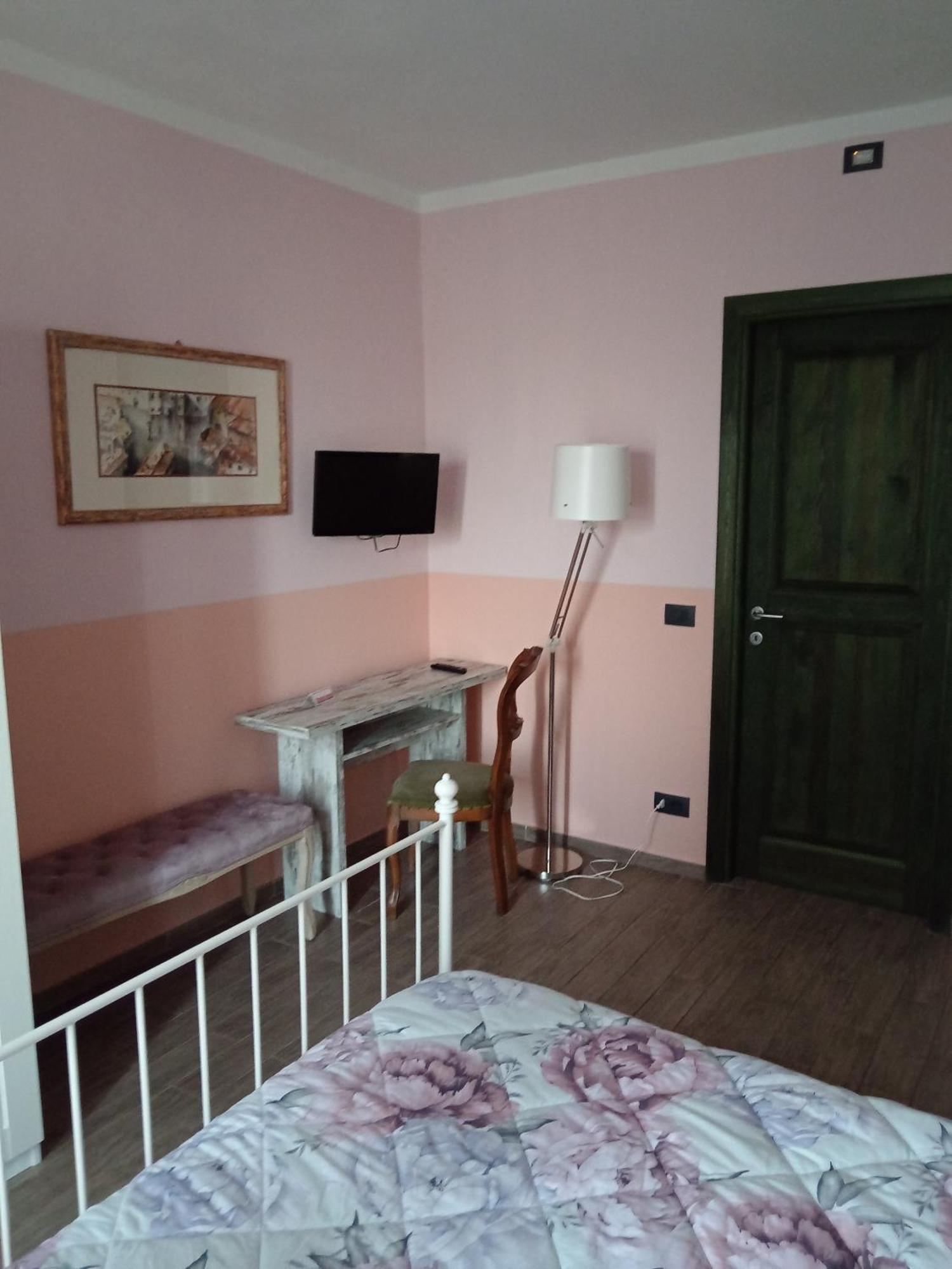 Ospitidelpero Bed & Breakfast Piozzo Exterior foto