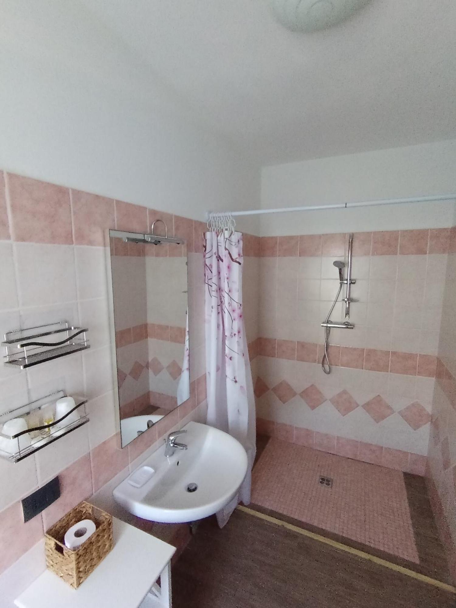 Ospitidelpero Bed & Breakfast Piozzo Exterior foto