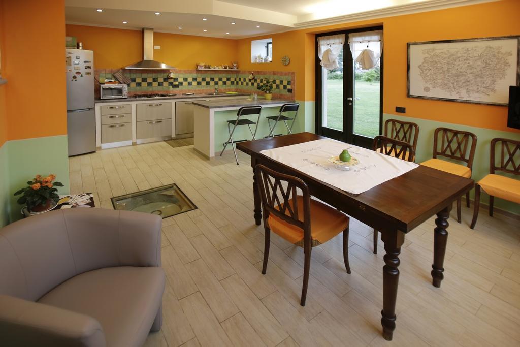 Ospitidelpero Bed & Breakfast Piozzo Exterior foto