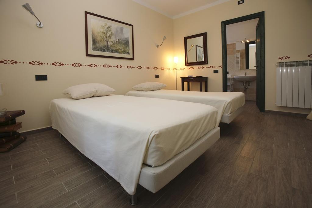 Ospitidelpero Bed & Breakfast Piozzo Exterior foto
